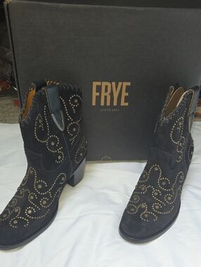 Frye Victoria Stud Short Boot
